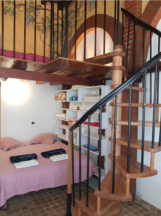 Flat Nirmala Studio-Shop Apartment Milano Exterior foto